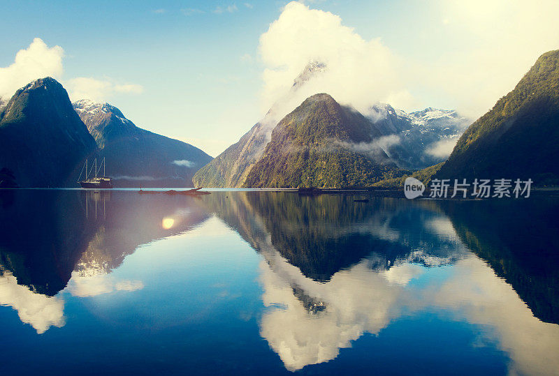 Milford Sound Fiordland新西兰乡村自然概念